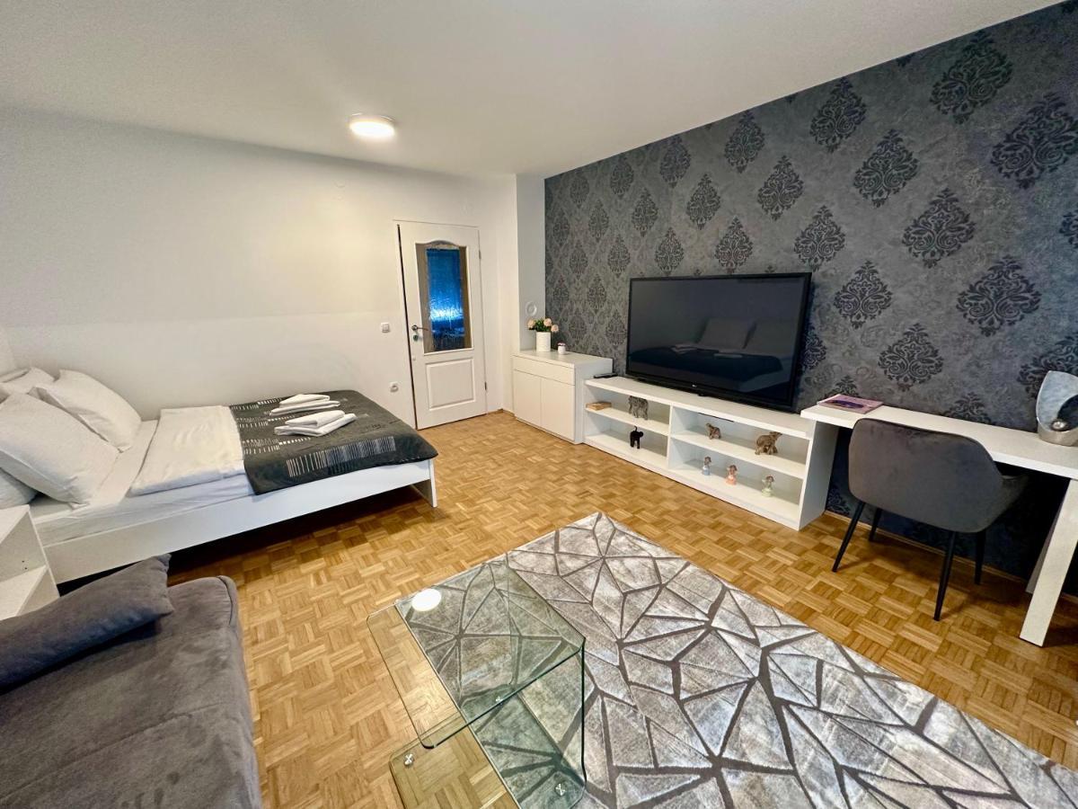 Clara Ljubljana Apartment Buitenkant foto