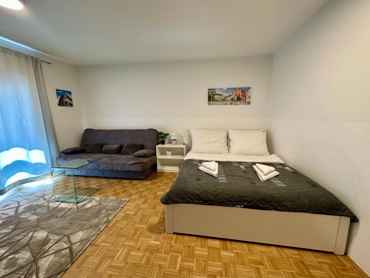 Clara Ljubljana Apartment Buitenkant foto